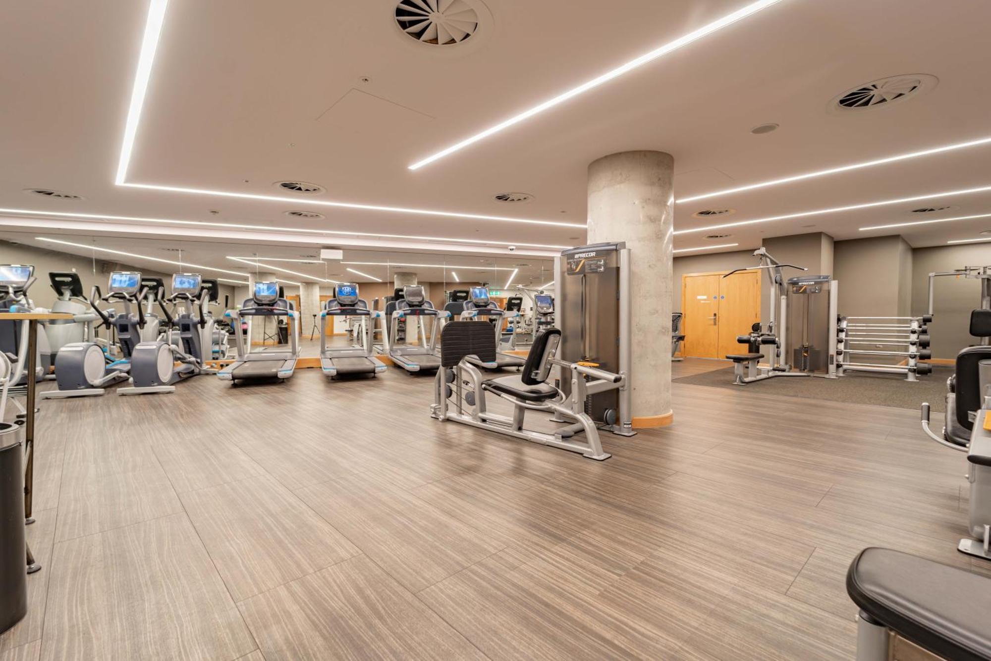 Stylish And Comfortable Canary Wharf Apartment Perfect For Long Stays ロンドン エクステリア 写真