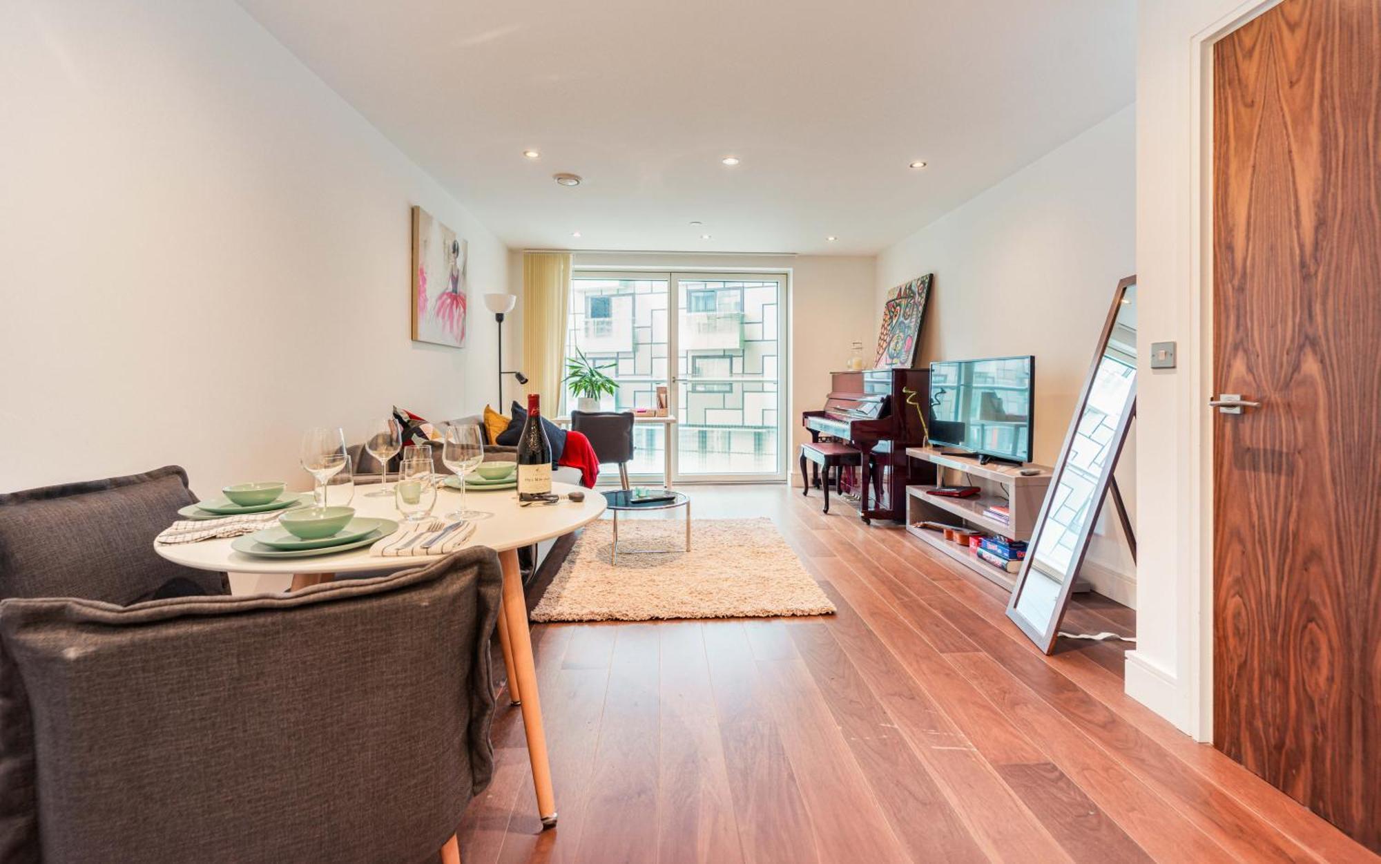 Stylish And Comfortable Canary Wharf Apartment Perfect For Long Stays ロンドン エクステリア 写真